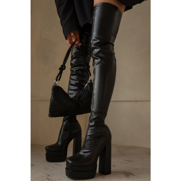 𝙇𝙖𝙨𝙩 8.5, 9 & 10🖤🎥HIGH STANDARDS OVER THE KNEE BOOT - BLACK - Picture 12 of 15
